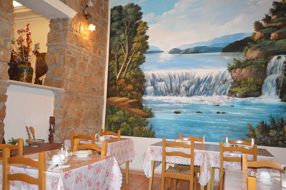 undefined Hotel Alexis 8