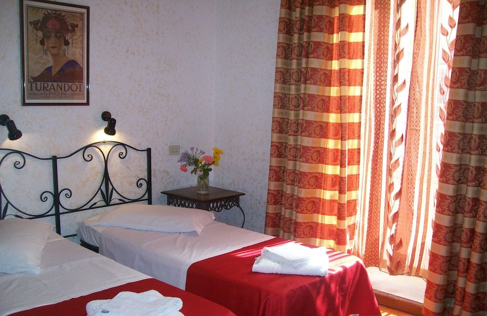 Hotel Alexis Classic Double Room, Private Bathroom 5