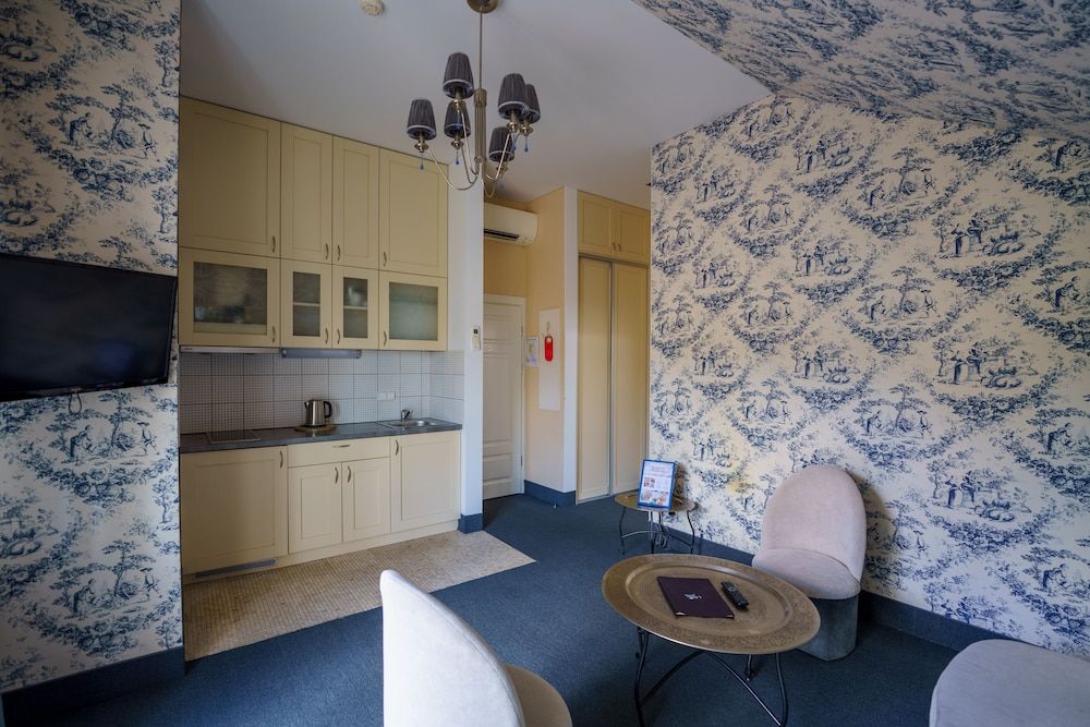 Moon Garden Boutique Hotel Deluxe Studio Suite 10