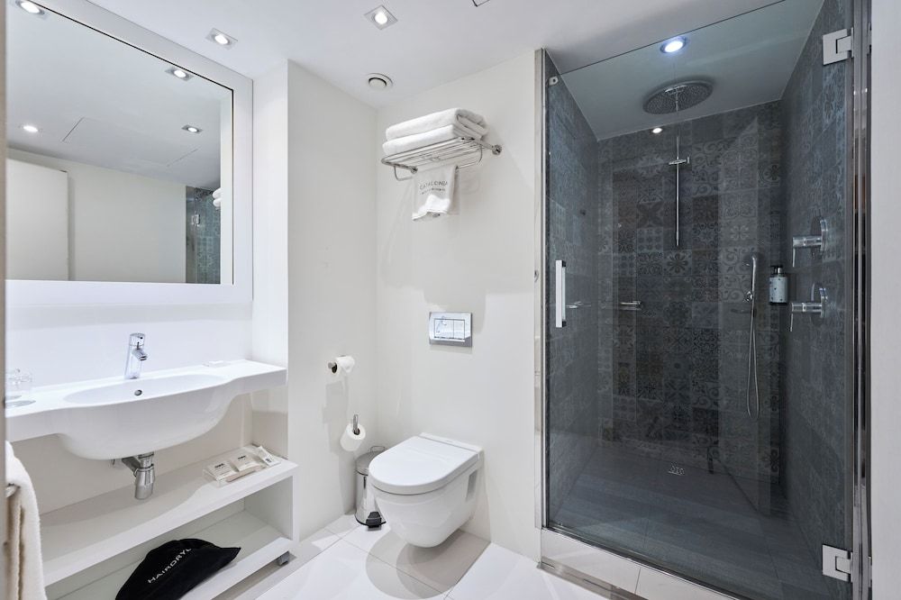 Catalonia Avinyó Double Room 5