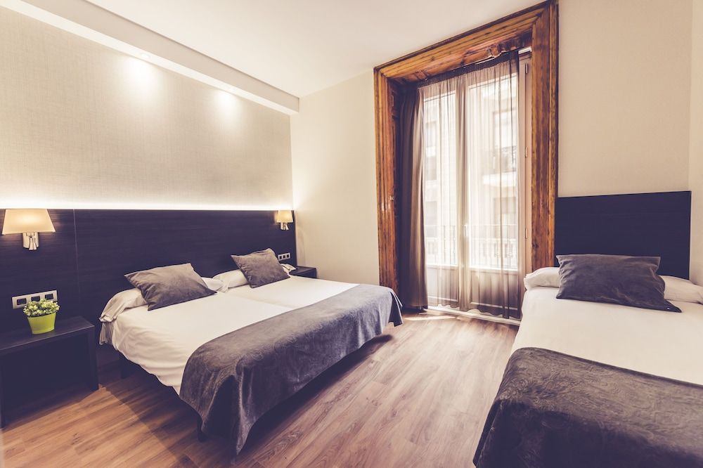 undefined Hostal Marlasca 5