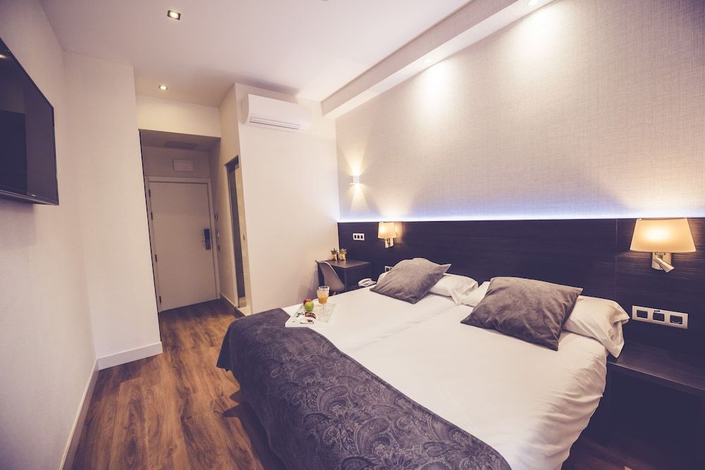 Hostal Marlasca Double Room 4