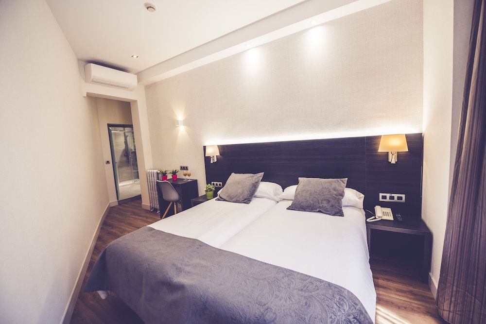 Hostal Marlasca Double Room 7
