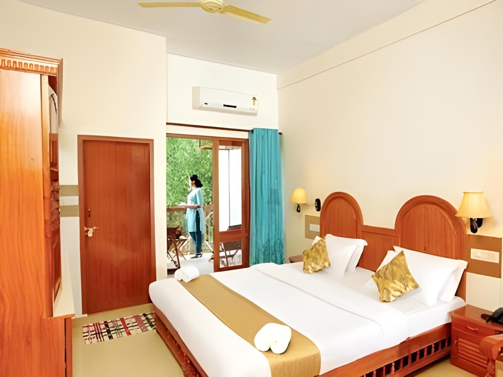 Triple Deluxe Room