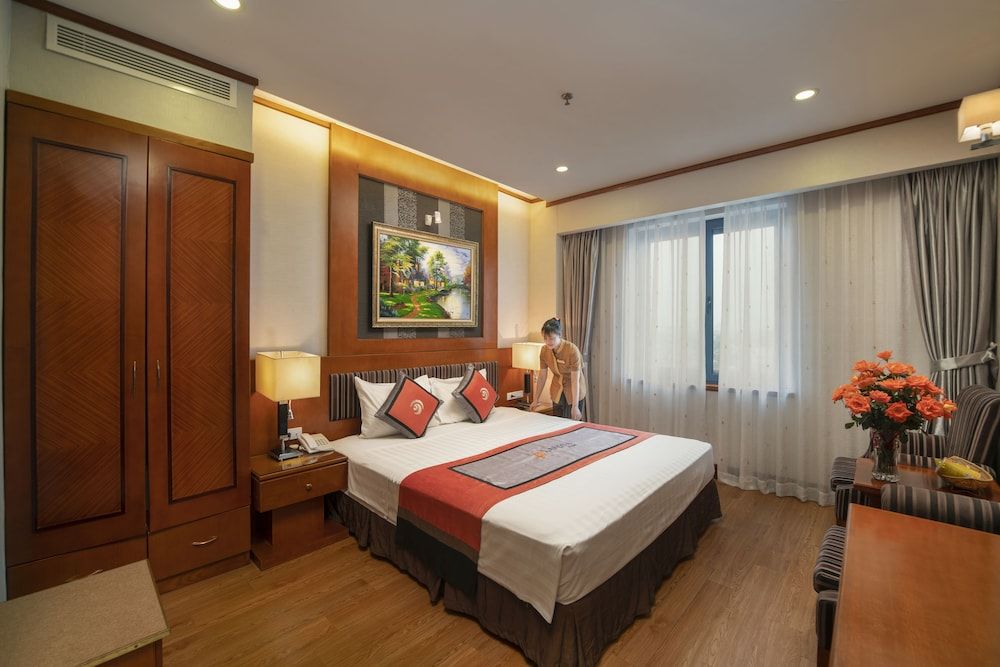 Deluxe or Twin Room