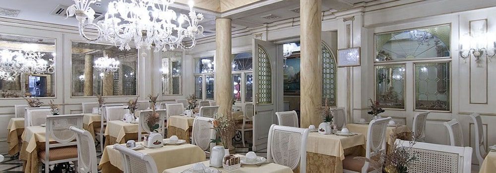 undefined Hotel Belle Epoque 10