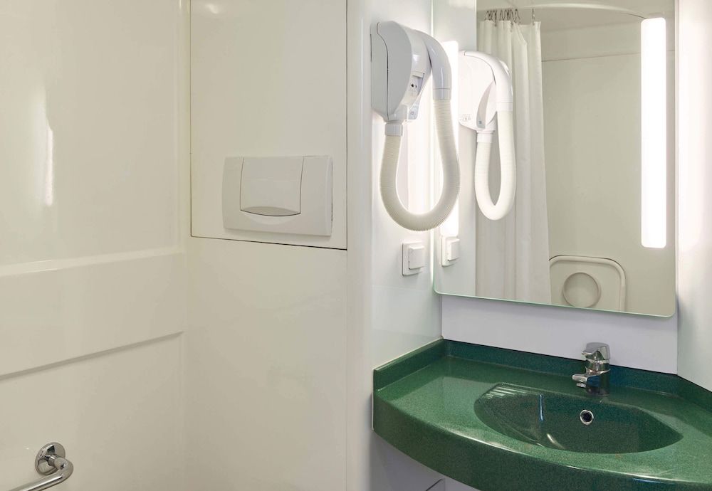 B&B HOTEL Paris Nord 2 CDG Aéroport Double Room, Mobility Accessible, Non Smoking 10