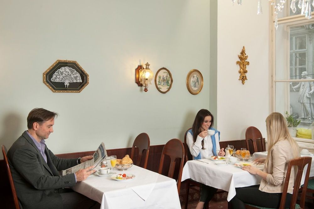 undefined Pertschy Palais Hotel 8