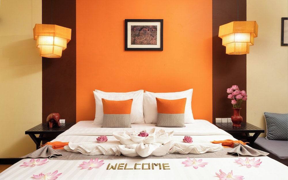 Residence Indochine D'angkor King Cabana Room with Balcony and Pool View - Free Pick Up 2