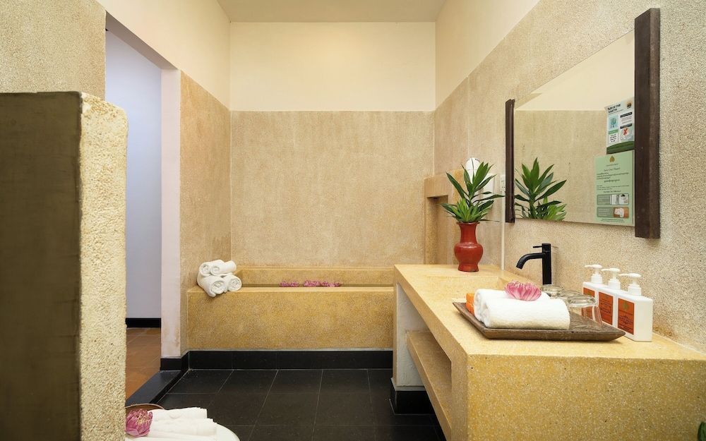 Residence Indochine D'angkor Deluxe Family Room - Free Pick Up 8