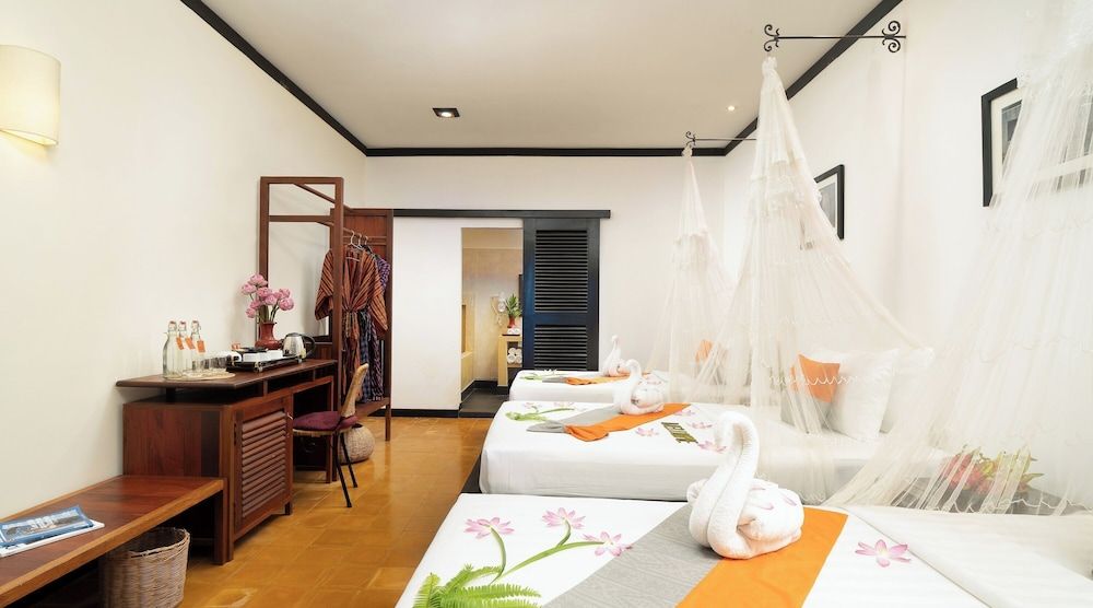 Residence Indochine D'angkor Deluxe Family Room - Free Pick Up