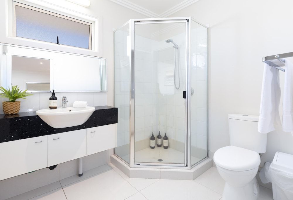 Noosa River Palms Apartment, 1 Bedroom, River View 13