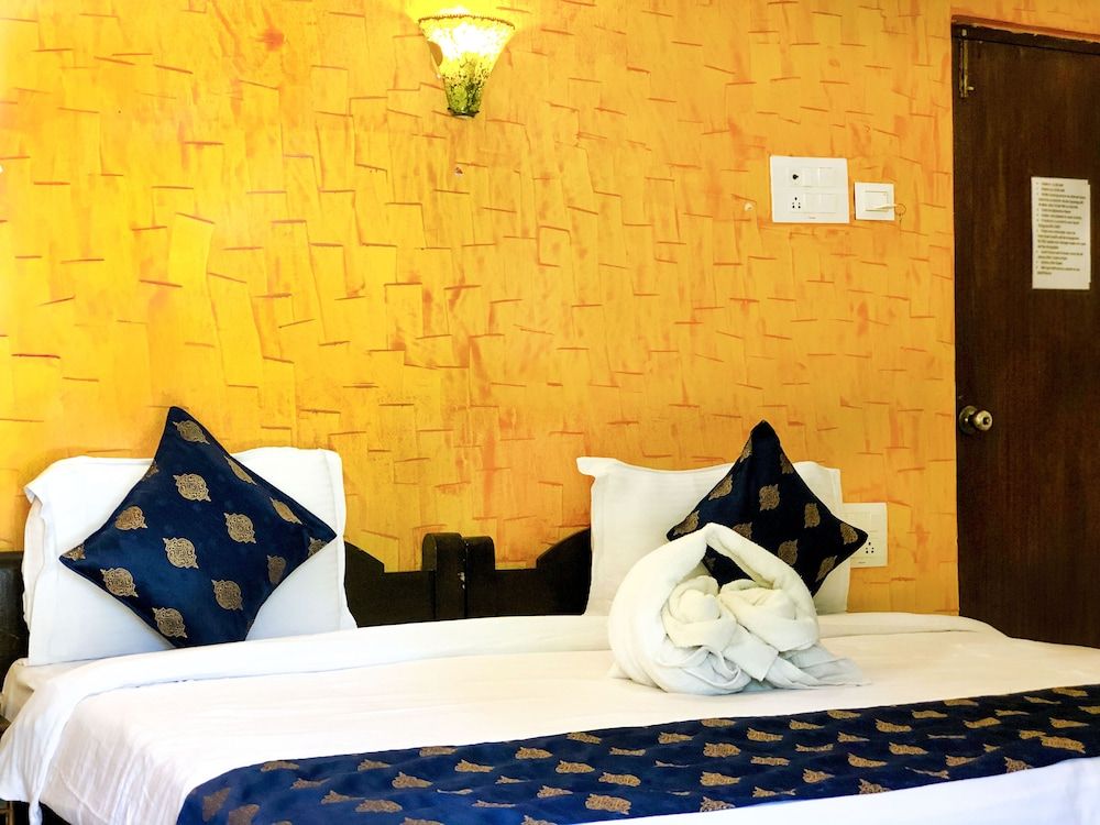 Veronica Guest House Standard A/C Room 9