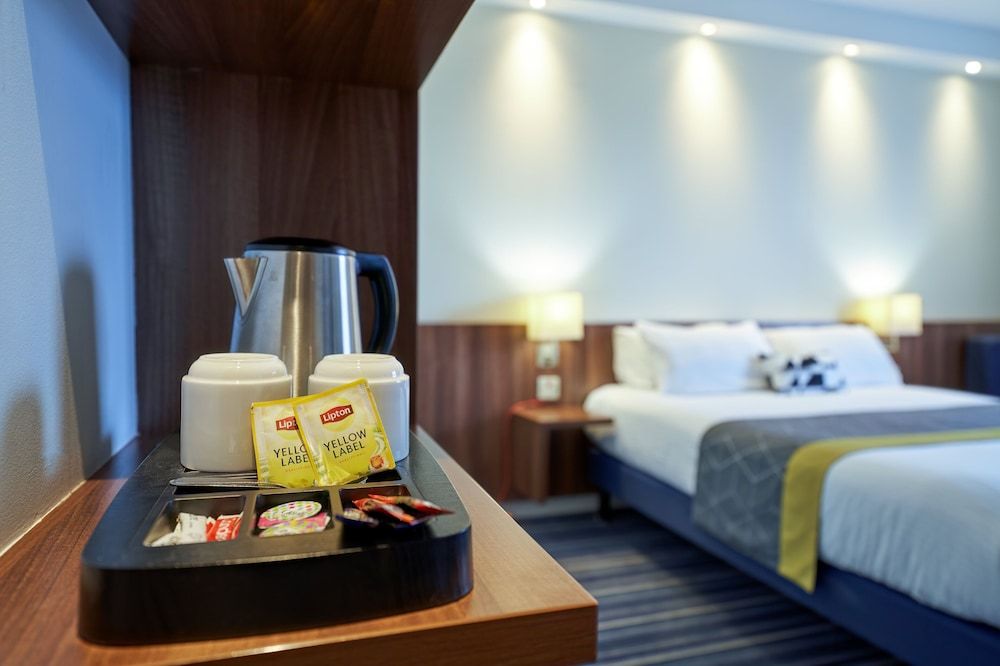 Standard Room, 1 Queen Bed, Accessible