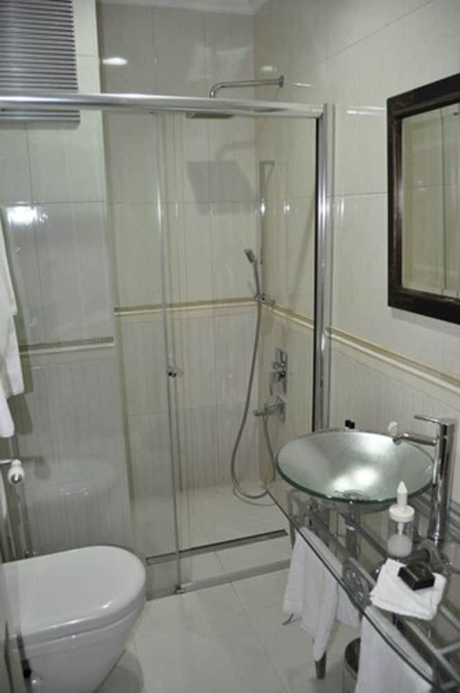 Villa Pera Suite Hotel Antique Economy Double, Annex Building (70 m away) 3