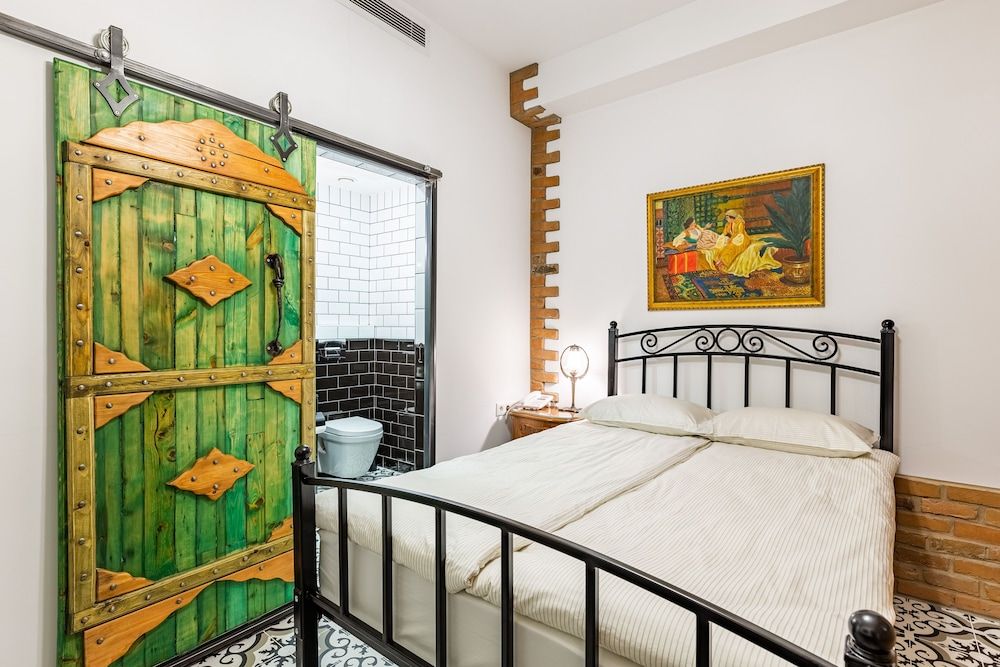 undefined Villa Pera Suite Hotel 2