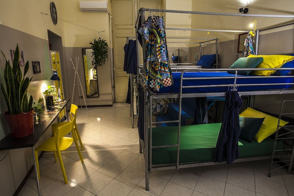 Standard Shared Dormitory, Women only