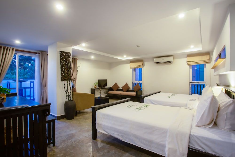 Family Suite, River View (Free Pick Up)