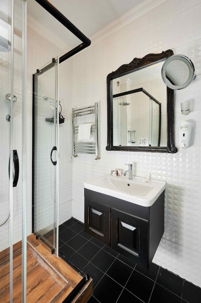 Faik Pasha Suites Basic Double Room 10