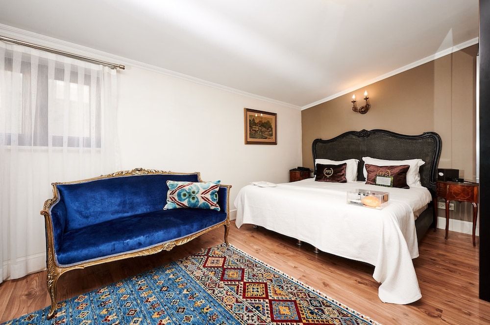 Faik Pasha Suites Basic Double Room 2