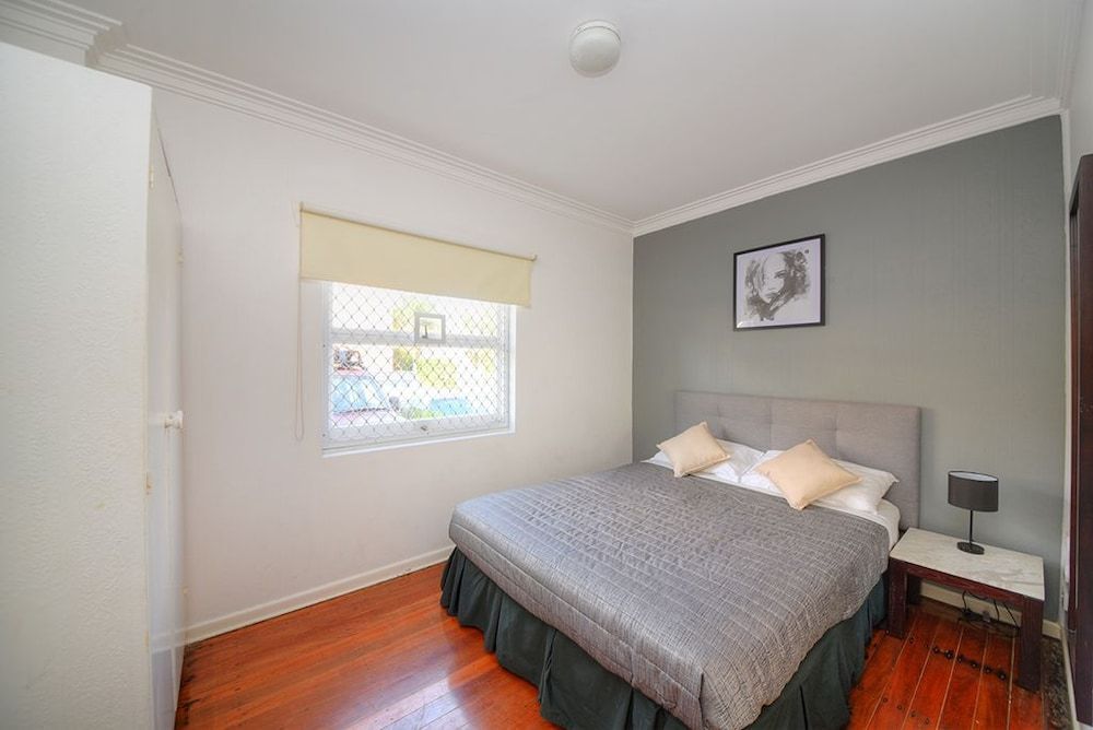 Backpackers In Paradise Resort - Hostel Economy Apartment, 1 Double Bed