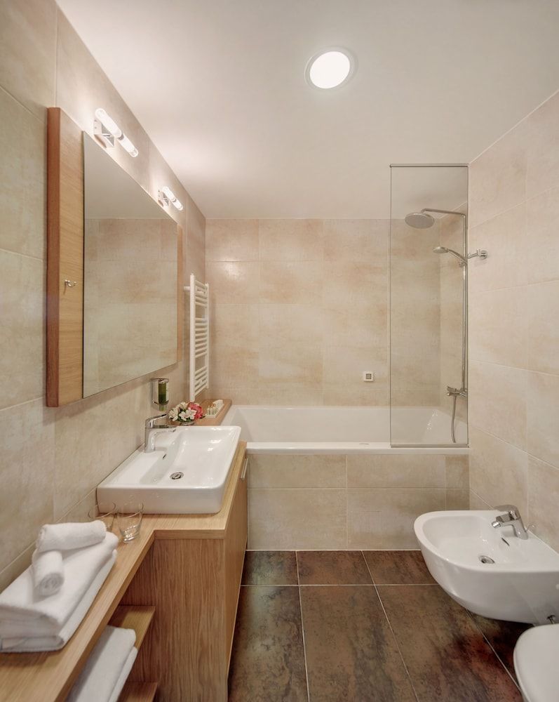 Dioklecijan Hotel & Residence Junior Suite, Balcony, Sea View 6