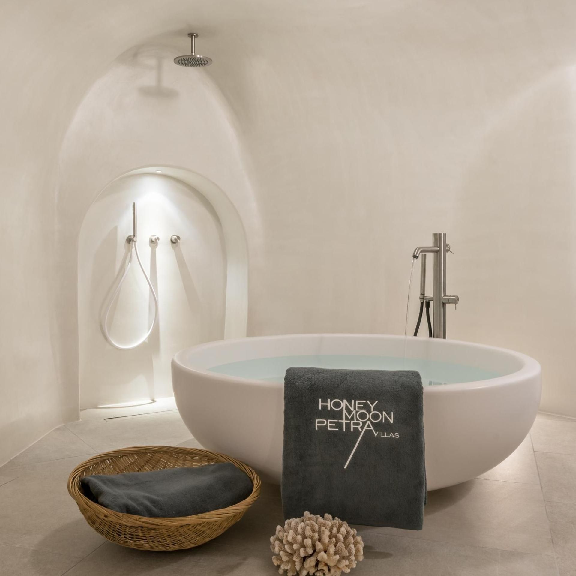 undefined Pegasus Suites & Spa 4