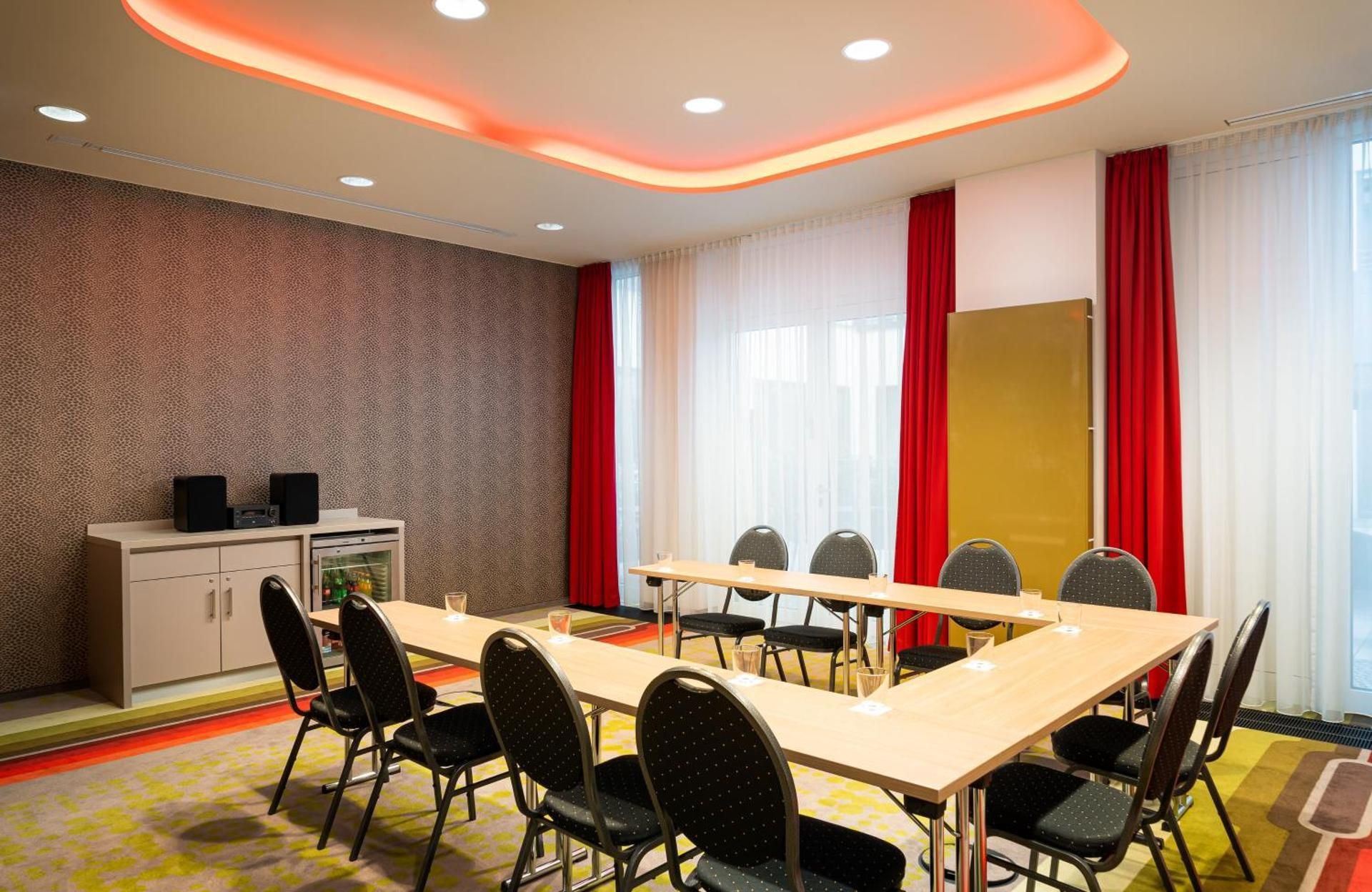 meeting room / ballrooms