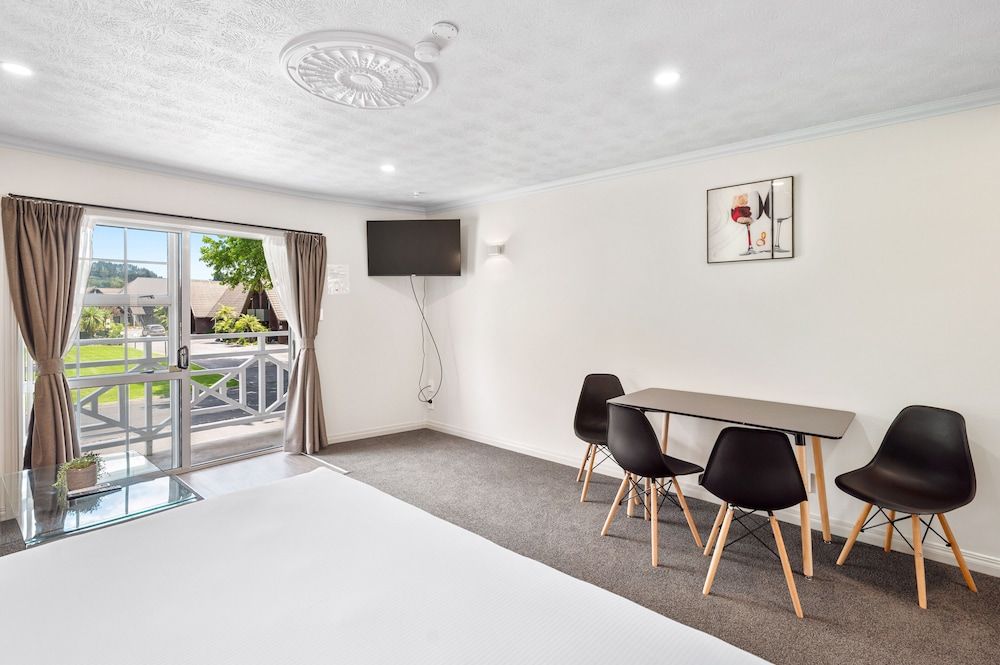 Ashleigh Court Motel Comfort Studio 5