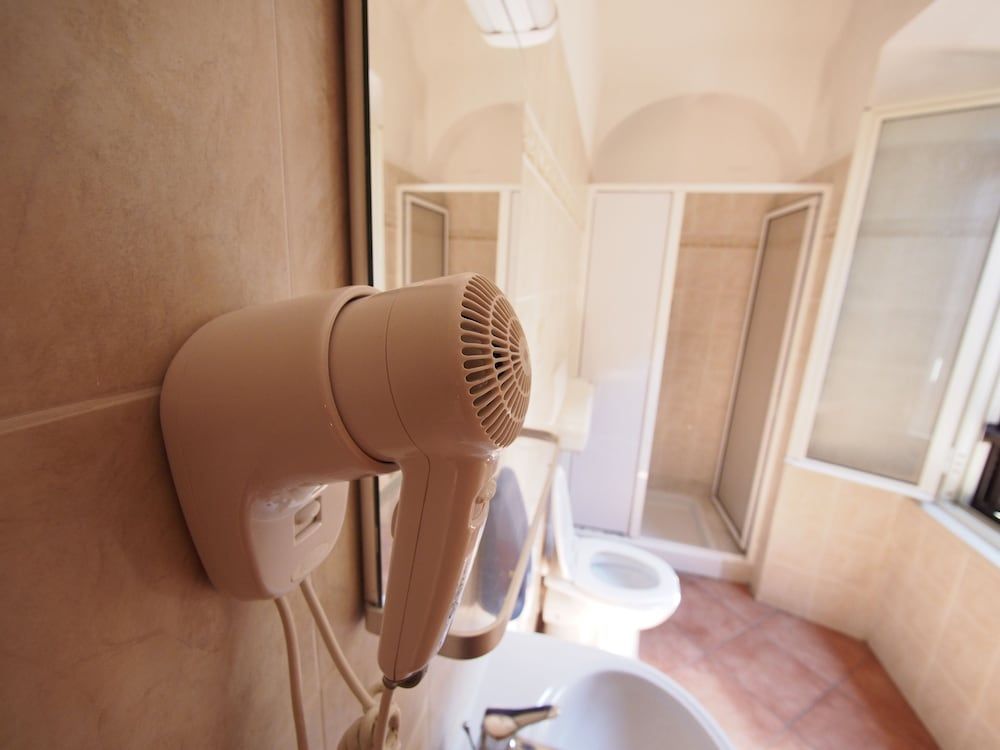 Alessandro Palace & Bar - Hostel Double/Twin, private bathroom 5