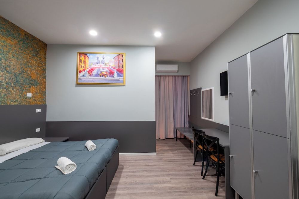 Alessandro Palace & Bar - Hostel Annex Superior Double Ensuite