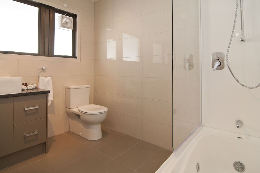 Breakwater Motel Lower Seaview Suite 7