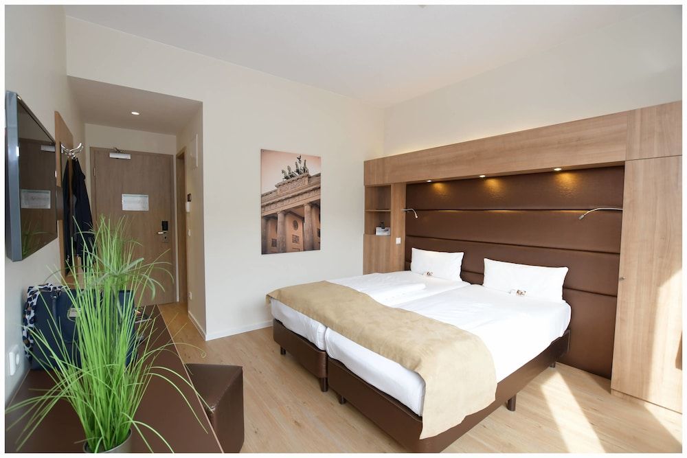 Motel Plus Berlin Double Room, Allergy Friendly, City View 4