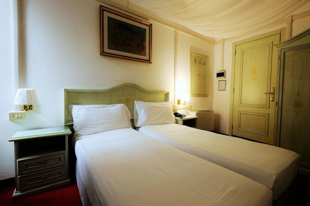 Ca' Pedrocchi Double Room 7