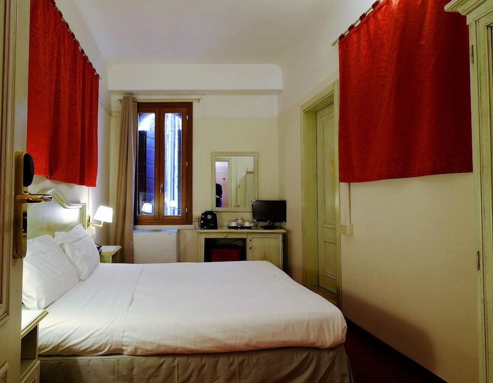 Ca' Pedrocchi Double Room 5