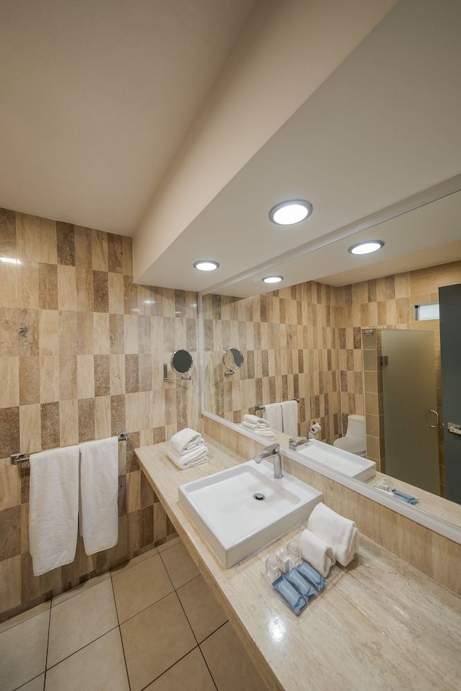 Hotel Malibu Junior Suite 13