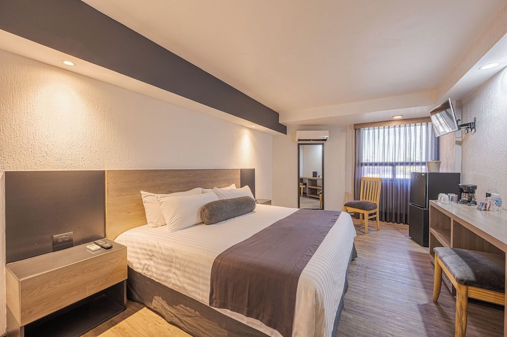 Hotel Malibu Estandar con cama king 11