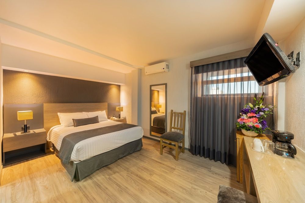 Hotel Malibu Standard Room, 1 Queen Bed 2