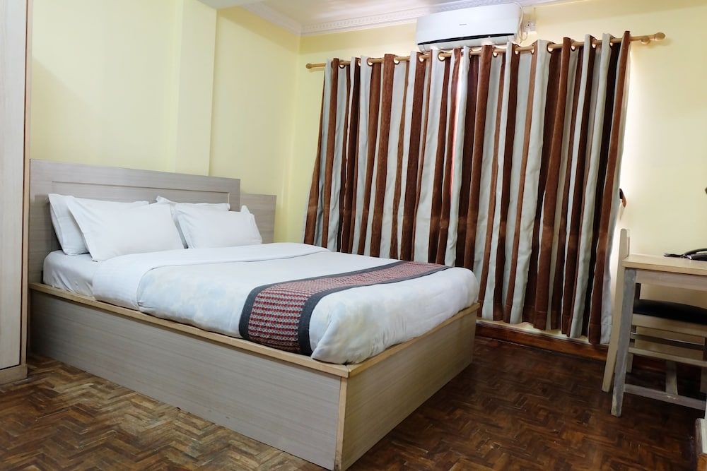 undefined Hotel Mountain Gateway 3