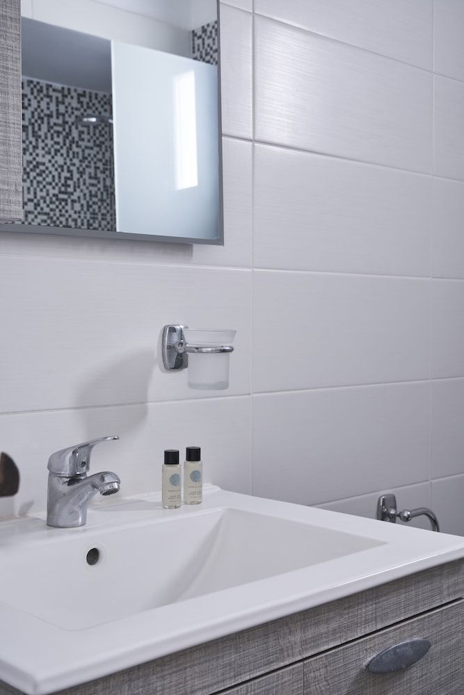 Makris Beach Hotel Suite, 1 Bedroom 2