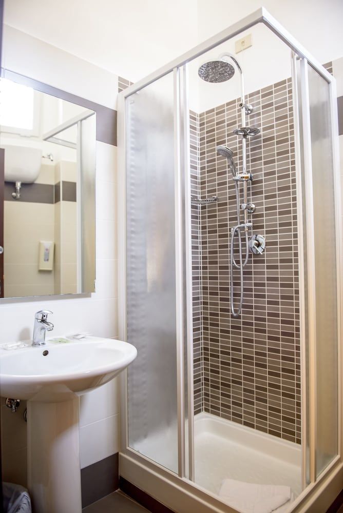 Hotel Emmaus Triple Room 7