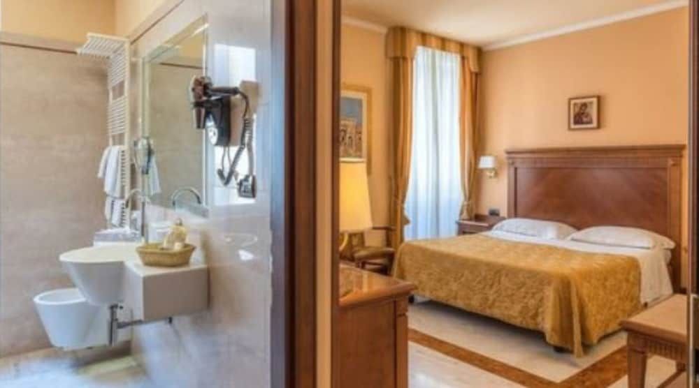 Tmark Hotel Vaticano Standard Double Room 3