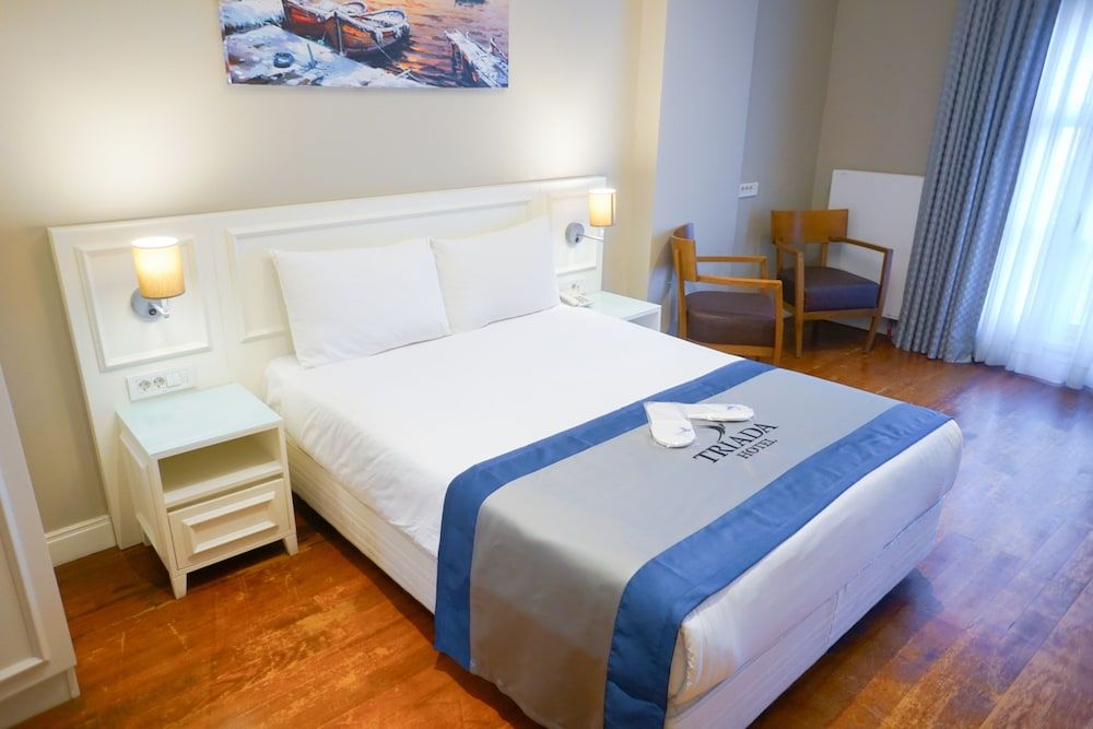 Triada Hotel Comfort Double Room, 1 Queen Bed, Annex Building 3