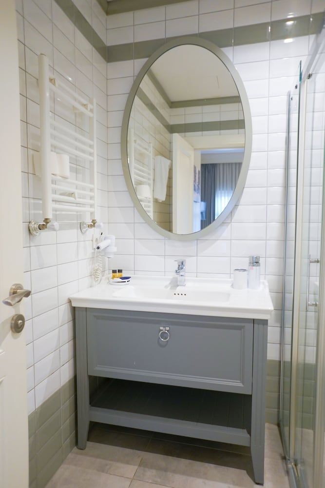 Triada Hotel Comfort Double Room, 1 Queen Bed, Annex Building 4