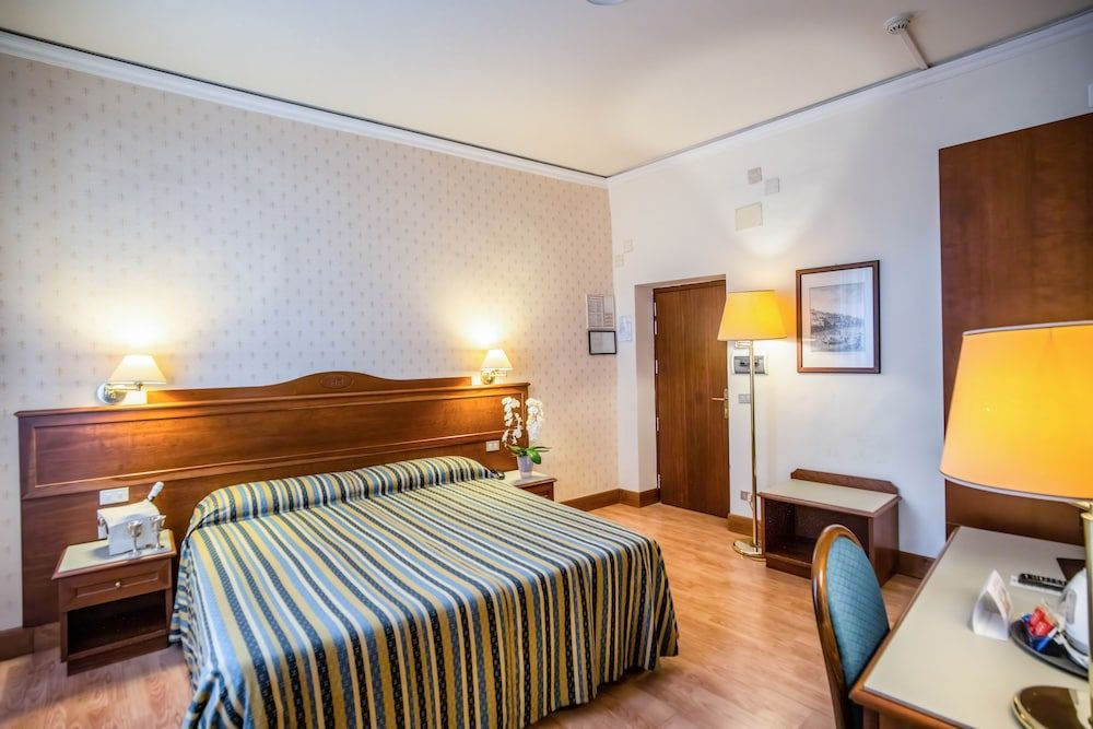 undefined Hotel Martelli 4