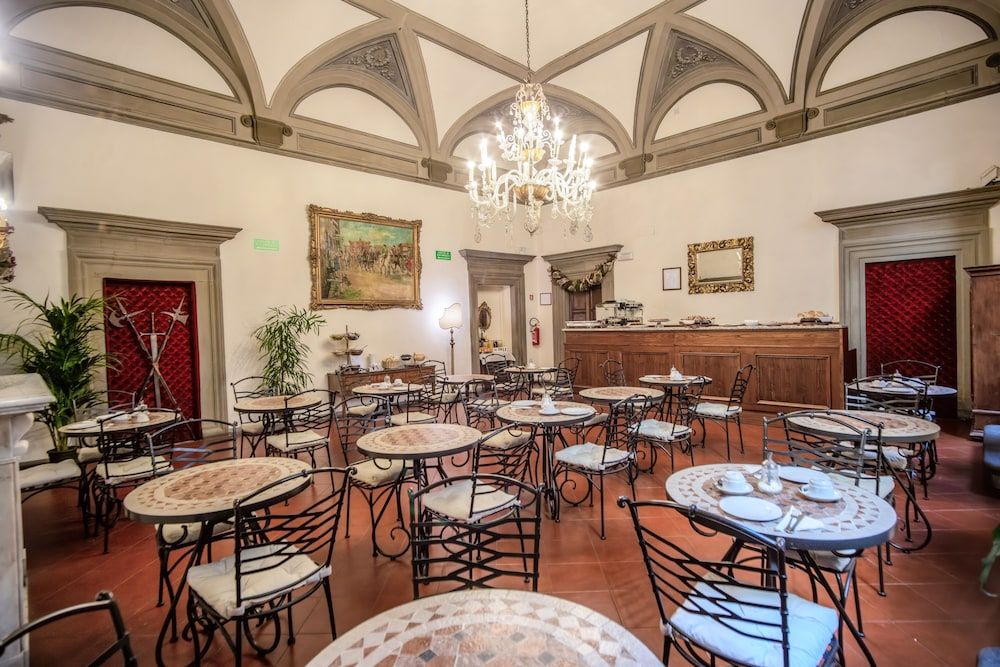 undefined Hotel Martelli 10