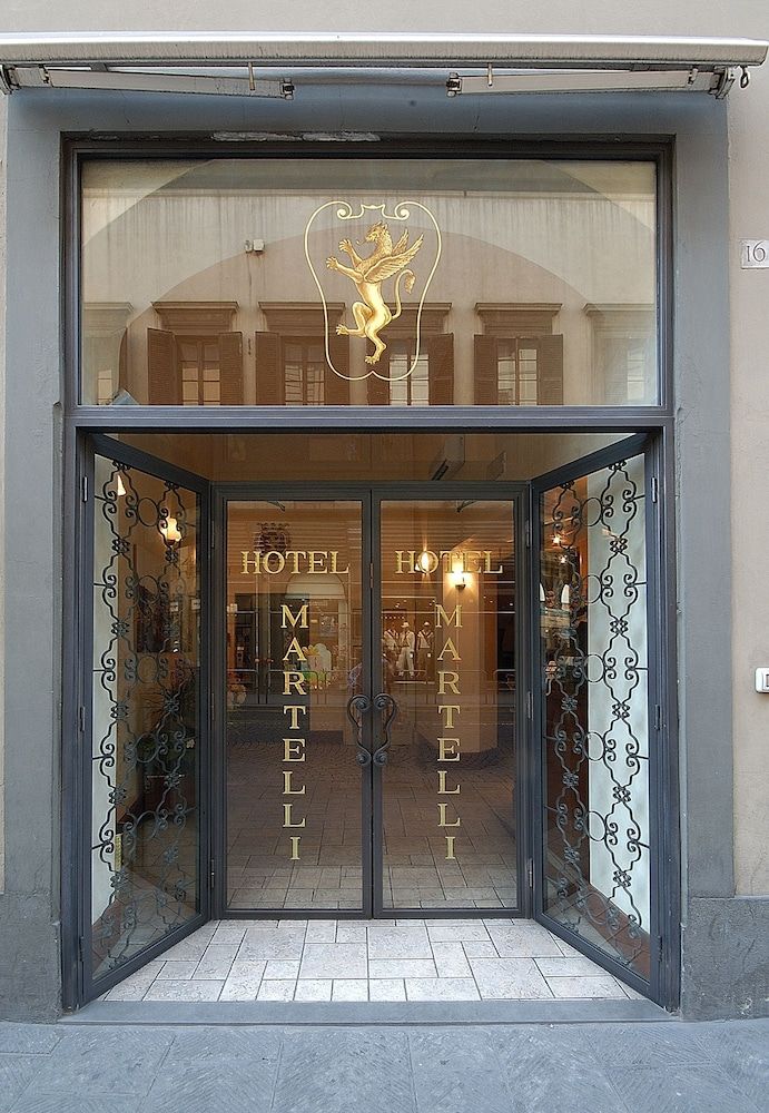 undefined Hotel Martelli 8