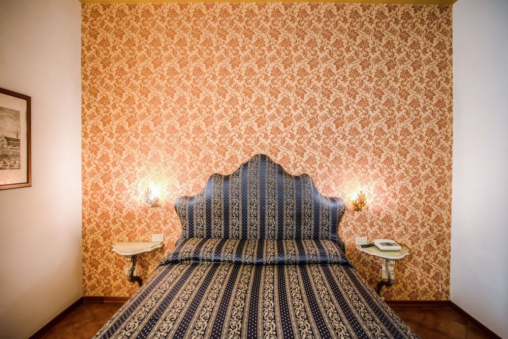 Hotel Martelli Classic Double Room 8