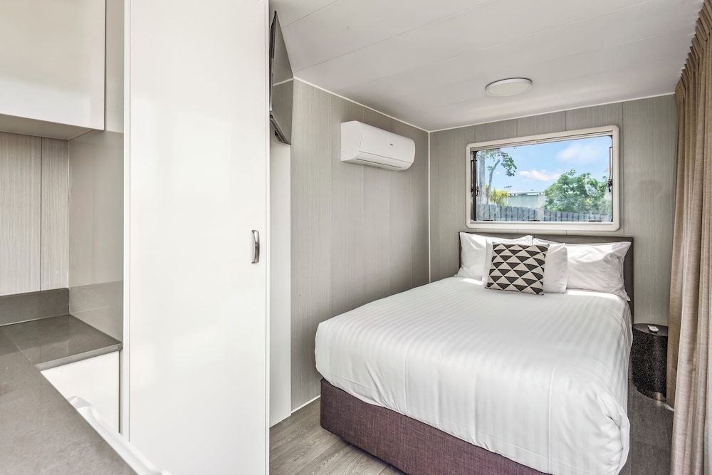 Double Bed Pod