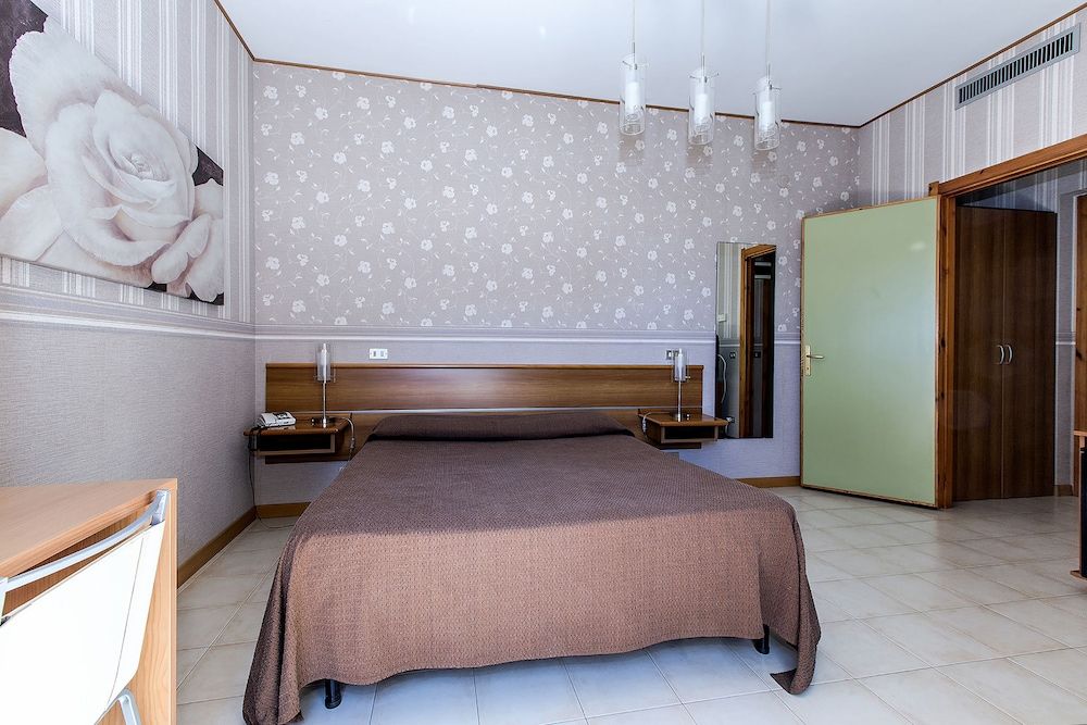 Double Room Single Use